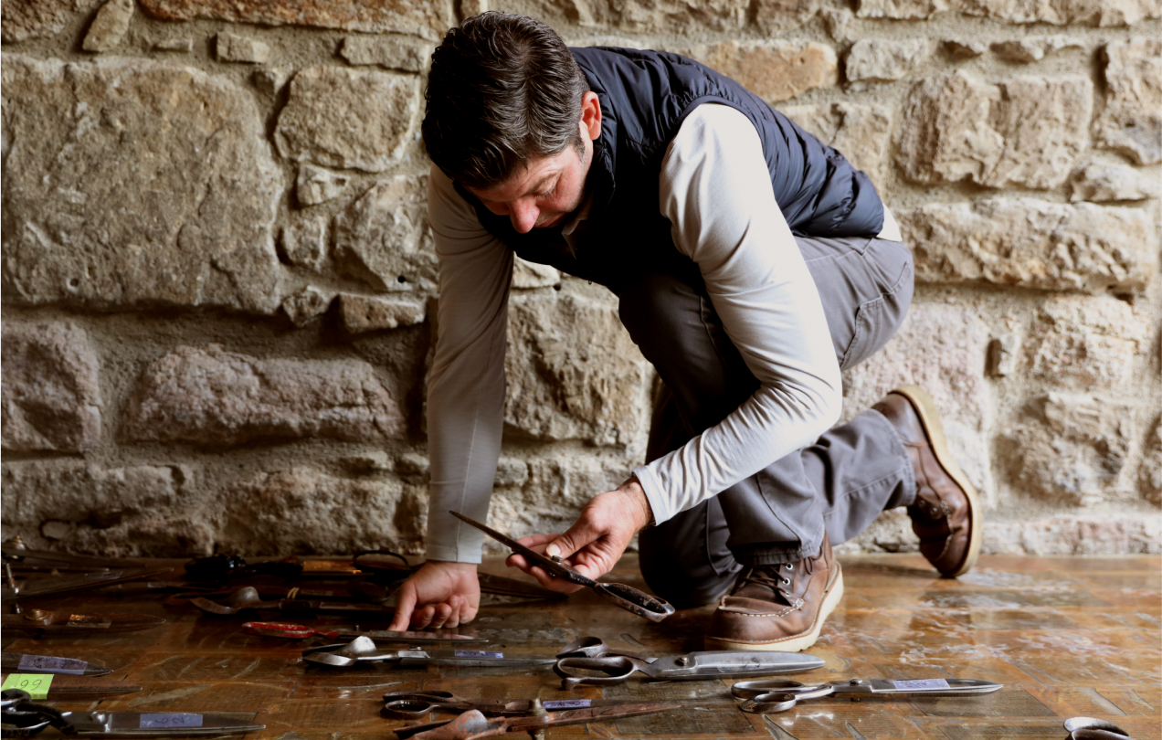 Dave Phinney selecting scissors for Orin Swift's Scissors Experience